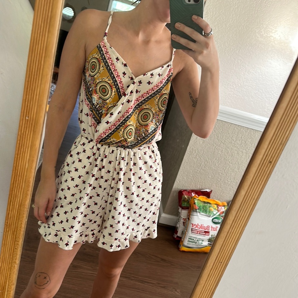 White patterned romper